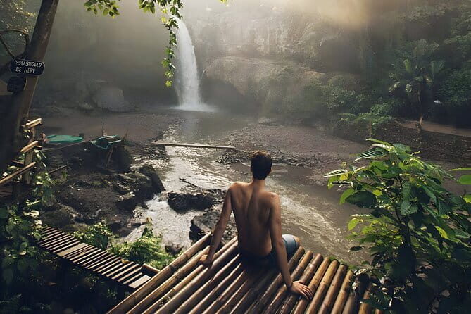 Bali Full-Day Car Charter: Ubud and Uluwatu Sunset Tour - Beach Time at Padang Padang