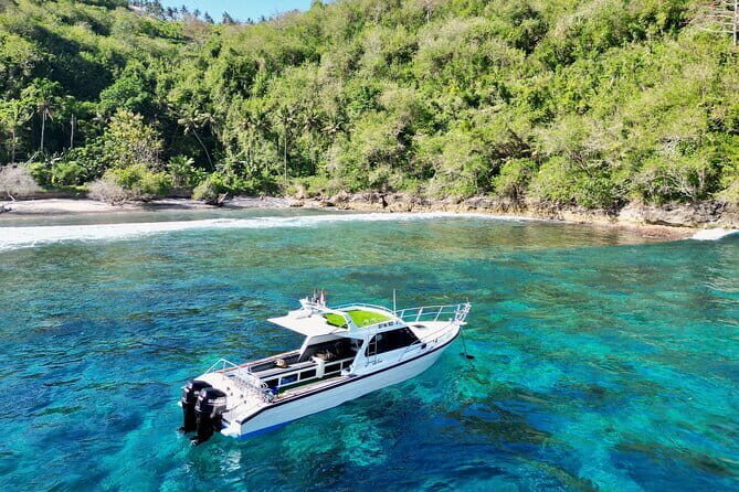 BALI INSTAGRAM TOURS; Handara Gate, Taman Ayun, & Ulundanu Temple - Who Would Love This Tour?