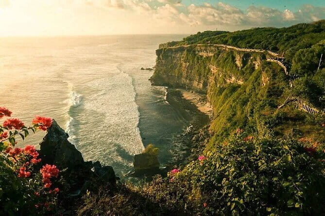 Bali Sunset Padang-Padang Beach, Uluwatu Temple & Kecak Dance - Practical Details and Tips