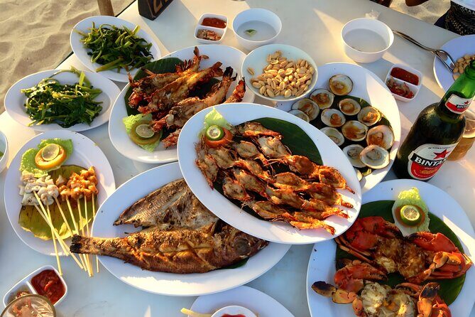 Bali Water Sports and Uluwatu Tour Packages - Seafood Dinner on Jimbaran Beach