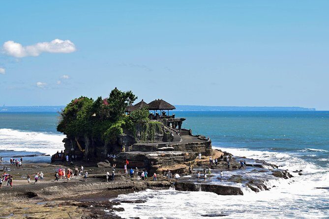 Balinese Cooking Class / Market Buy ~ Cook ~ Eat.Learn to cook authentic Balinese food!With happy recipe / Round trip hotel transfer included - An Authentic Taste of Bali: The Cooking Class Experience