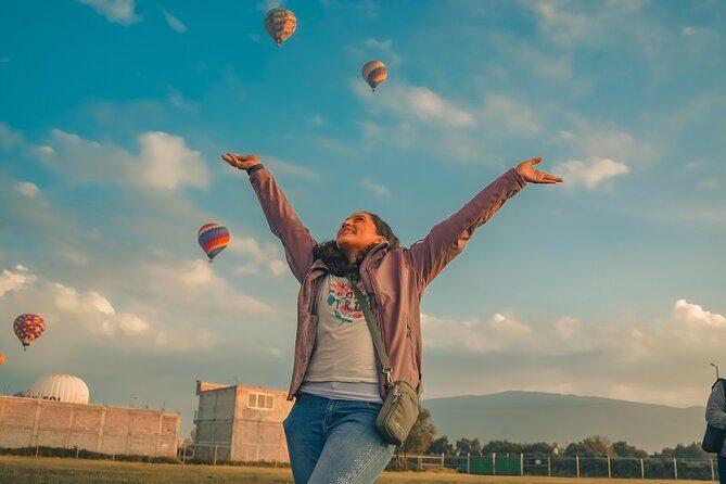 Balloon flight from CDMX with Breakfast in CAVE and Pyramids - An In-Depth Look at the Itinerary and Experience