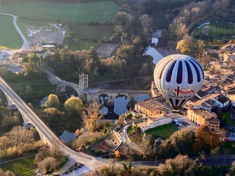 Balloon flight in la Garrotxa with transfer from Barcelona - Key Points
