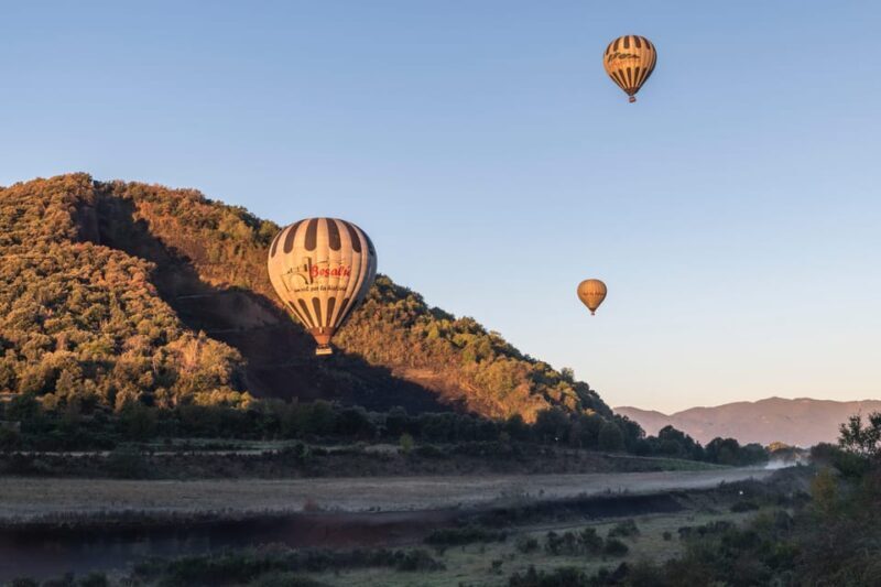 Balloon flight in la Garrotxa with transfer from Barcelona - Why a Hot Air Balloon Over La Garrotxa is a Must-Do