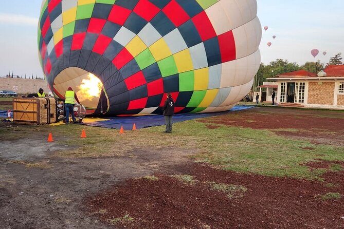 Balloon flight over Teotihuacan + Breakfast in Cueva + Transportation - Who Is This Tour Best For?