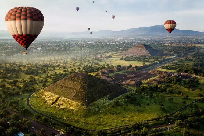 Balloon Flight with Breakfast in a Natural Cave and Transportation from CDMX - An In-Depth Look at This Teotihuacán Balloon Experience