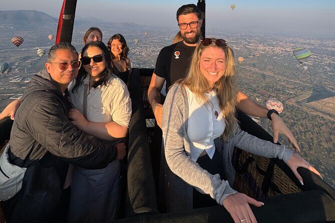 Balloon Flight with Pick Up on CDMX + Breakfast + Pyramids - FAQs