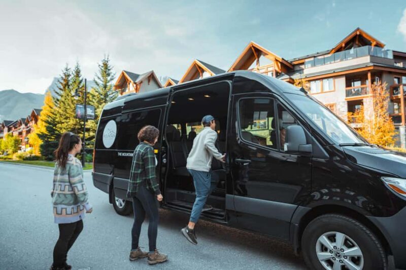 Banff/Camore: Lake Louise & Moraine Lake Private Tour - An In-Depth Look at the Tour Experience