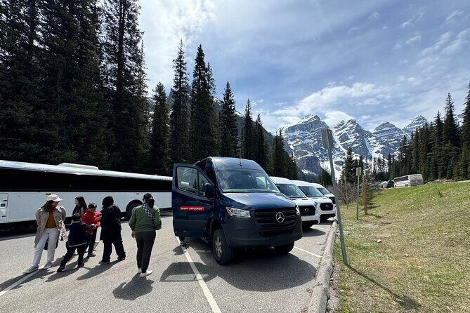 Banff Explorer Private Tour with Lake Louise and Moraine Lake - FAQ