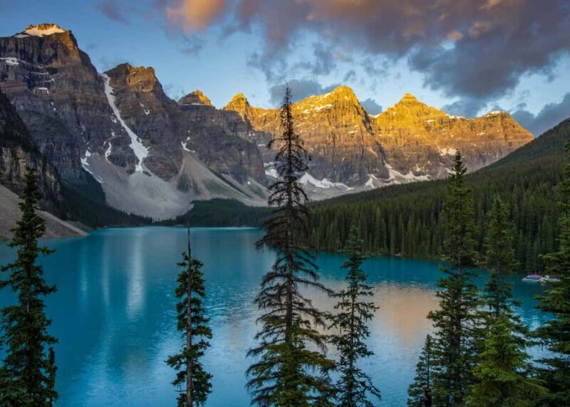 Banff Lake Louise, Moraine, Emerald Lake and Johnston Canyon - What You Can Expect: Comfort, Scenery, and Flexibility