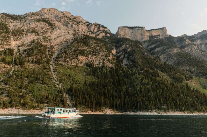 Banff: Lake Minnewanka Cruise - Why This Tour Resonates with Travelers