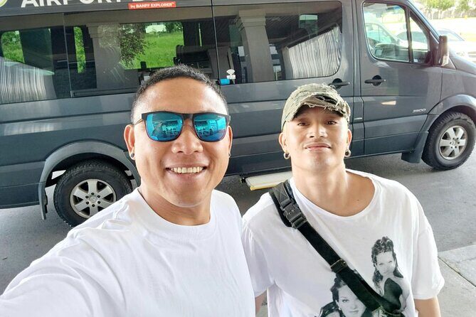 Banff: Moraine Lake and Lake Louise Shuttle | Limited time offer! - An In-Depth Look at This Banff Lake Tour