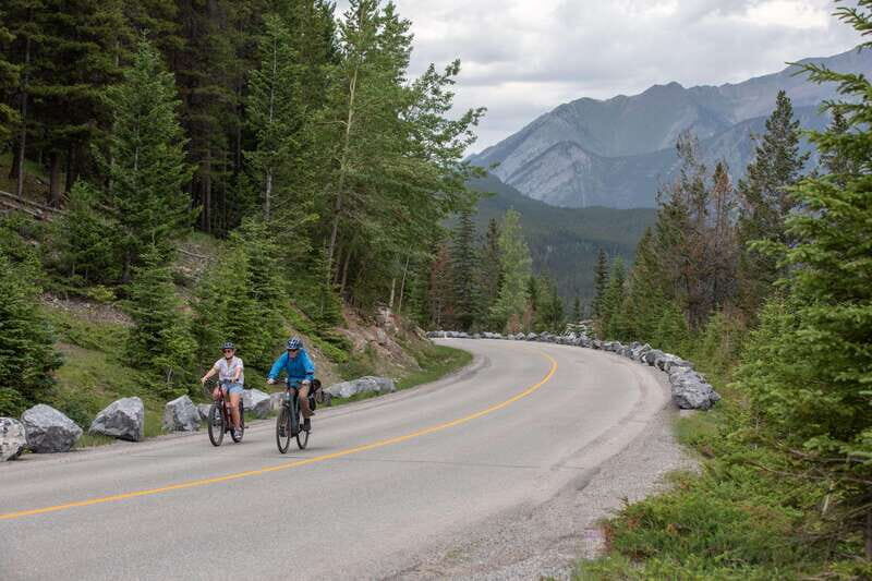 Banff: Mountain Lakeside Guided E-Bike Tour - Key Points