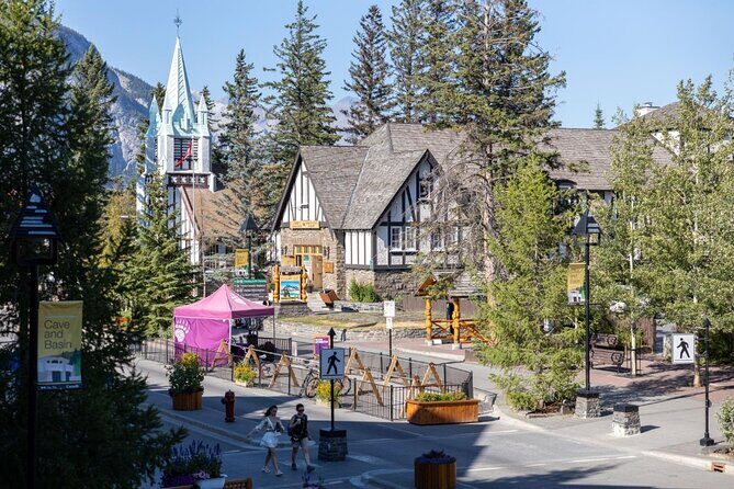 Banff National Park Group Bus Tour Experience - The Itinerary in Detail: What to Expect