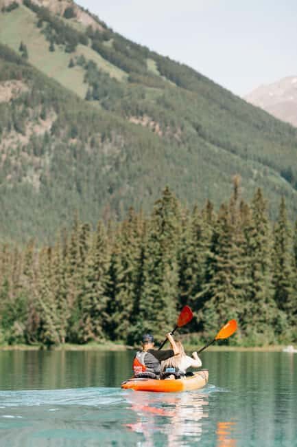 Banff National Park: Kayaking Trip - An Authentic Look at the Kayaking Experience in Banff