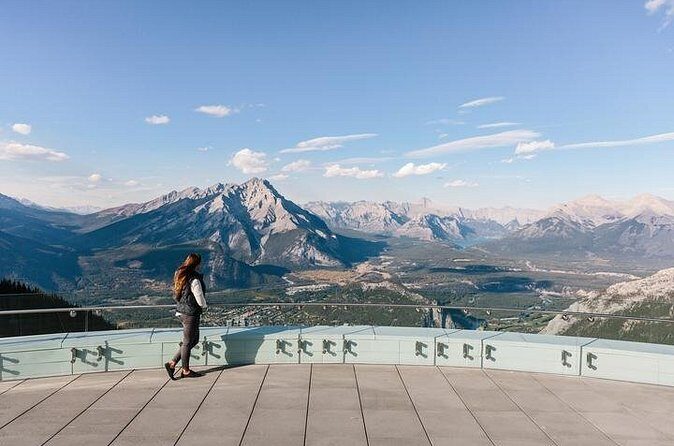 Banff Tour with Gondola & Lake Cruise - roundtrip from Canmore - The Sum Up