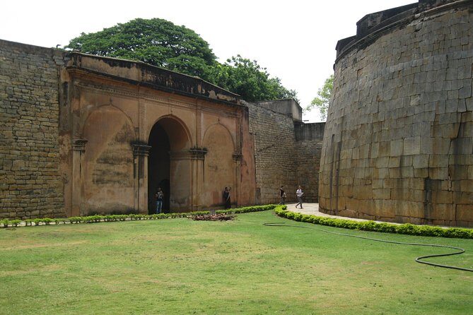 Bangalore Full Day Guided Tour in a Private Car - The Practicalities: Transportation, Timing, and Cost
