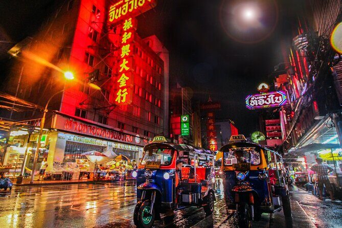 Bangkok: Chinatown By Night Walking Tour - What You’ll Experience