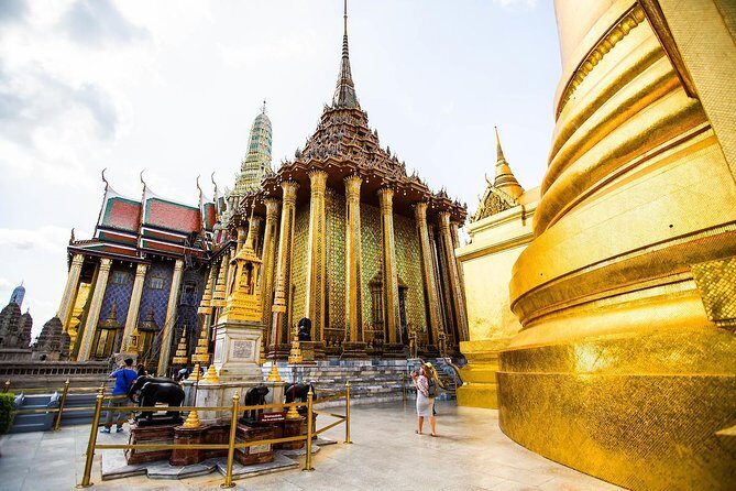 Bangkok City Sightseeing Tour with Grand Palace Private - Key Points