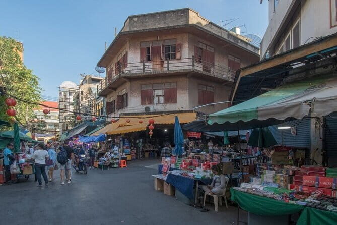 Bangkok Cultural Gem Walking Tour with 2 Hours Dinner Cruise - Discovering Bangkok’s Cultural Heart on Foot