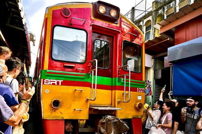 Bangkok Custom Car Charter. Visit Grand Palace, Wat Pho & More - FAQ