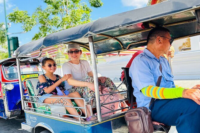 Bangkok Day Tour: Food, Temple & Tuk-Tuk - Exploring Bangkok in a Whole New Way: Food, Temples & Tuk-Tuk Adventure