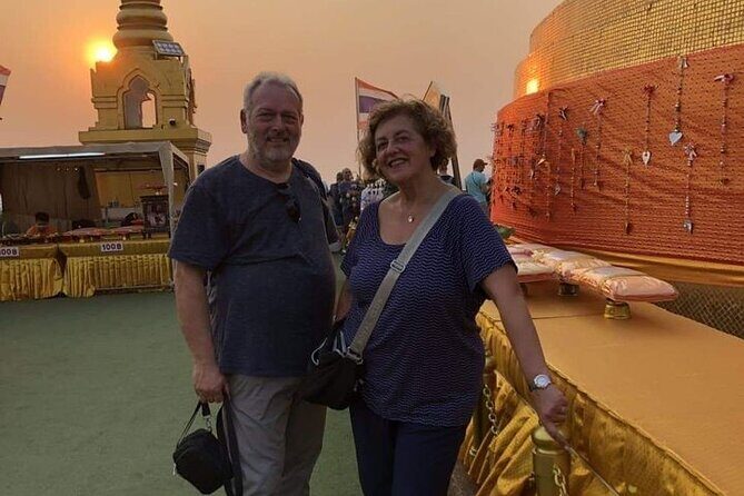 Bangkok Private Walking Tour with A Pro Guide (Tour Car Option) - Authenticity and Local Insights