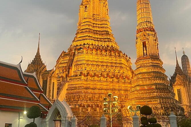 Bangkok : Sunset Food tour by Tuk Tuk boat with big Buddha view - Who Is This Tour Best For?
