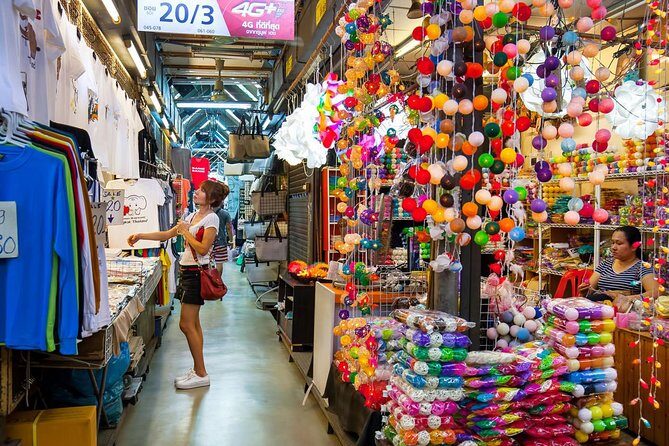 Bangkok Sunset Insta-worthy Landmarks Tour with Dinner - FAQs