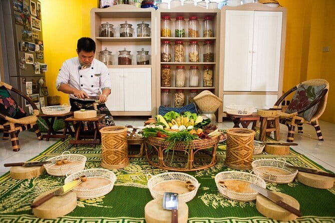 Bangkok Thai Culinary Class with Market Experience in Silom - Key Points