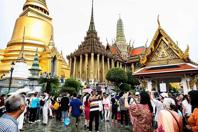 Bangkok's Landmarks Tour : GrandPalace WatTraimit WatPho WatArun - Practical Details & Tips