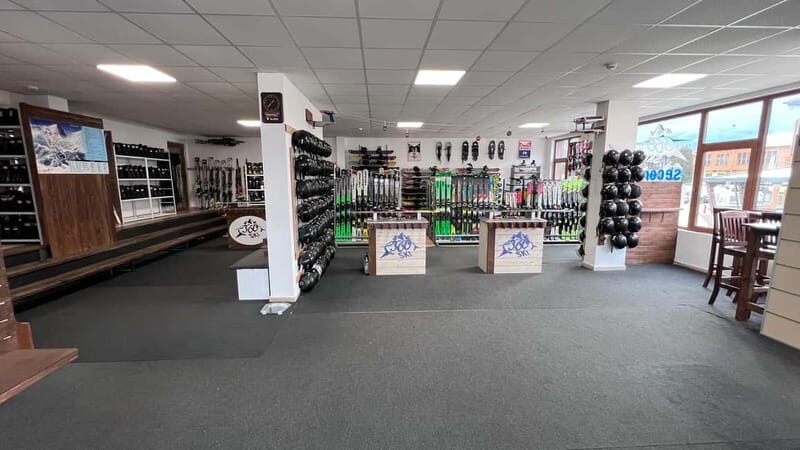 Bansko: Ski and Snowboard equipment rental - Additional Equipment and Packages: Ready for the Elements