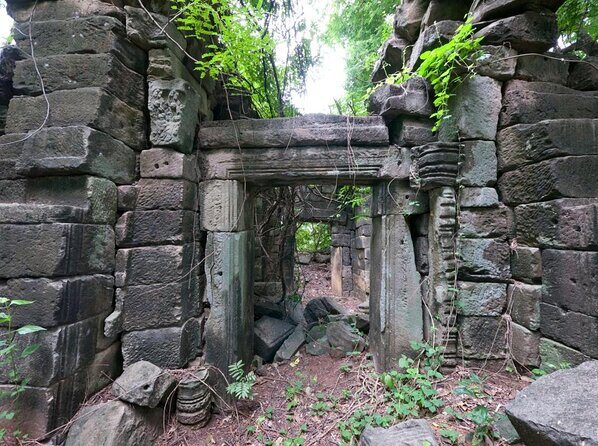 Banteay Chhmar Temple & Silk Farm Private Day Trip from Siem Reap - An Authentic Journey Through Cambodia’s Hidden Corners