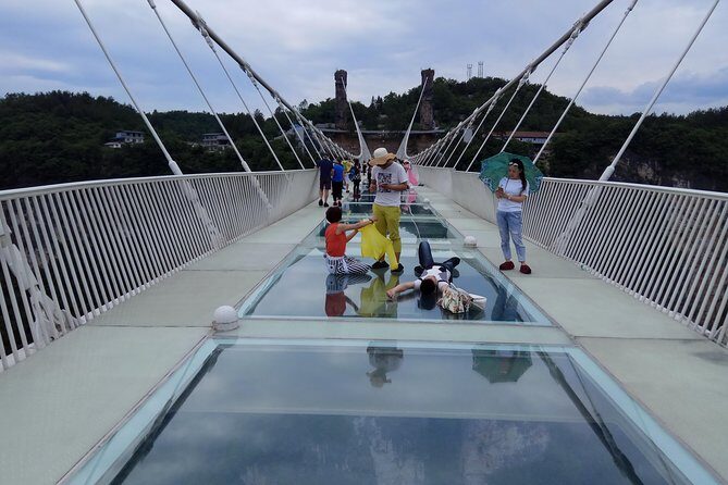 Baofeng Lake,Zhangjiajie Glass Bridge & Grand Canyon day tour - Key Points
