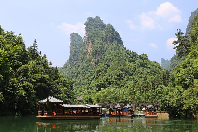 Baofeng Lake,Zhangjiajie Glass Bridge & Grand Canyon day tour - FAQ