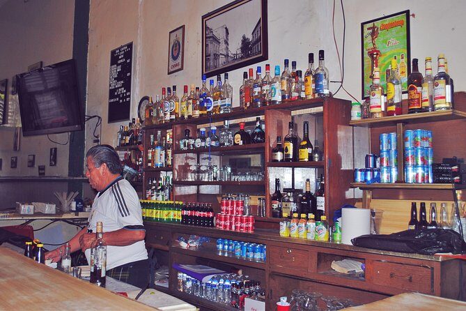 Bar Crawl in Guadalajara downtown - Authenticity and Local Flavor
