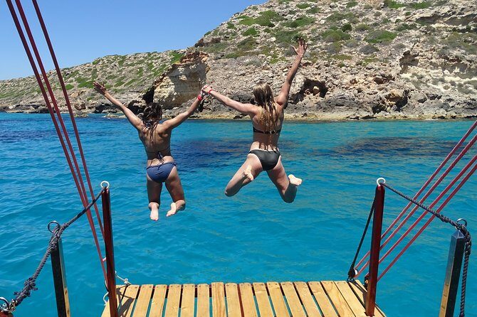 Barca Samba: The best boat experience in Mallorca - The Sum Up