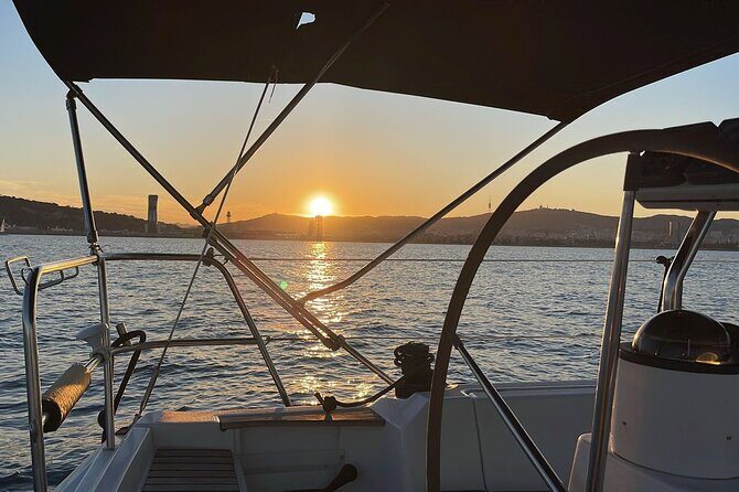 Barcelona 1-hour Boat Trip with Cava and Snacks - Why Choose the Barcelona 1-Hour Boat Trip?