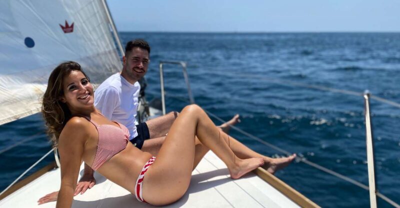 Barcelona 1 hour Scenic Sailboat Tour with Snacks and Drinks - Why You’ll Love This Experience