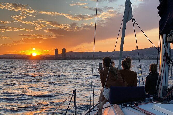 Barcelona 4-hour Private Boat Trip - FAQ