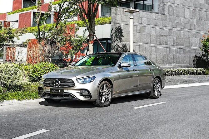 Barcelona Airport (BCN) Private Transfer to Barcelona City/Hotels - The Vehicle and Comfort Level