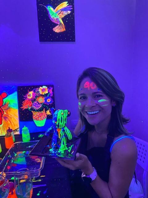 Barcelona: Bear-brick Fluorescent Painting | Wine and Art - FAQs