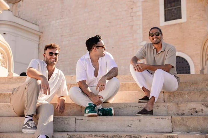 Barcelona: Beautiful Sitges Sunset Tour with Guide - What Makes This Tour Stand Out?