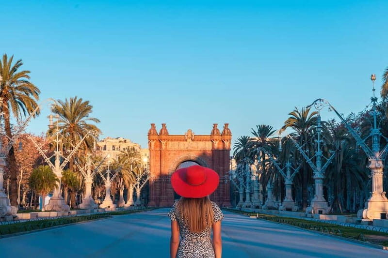 Barcelona Before the Crowds: Sunrise Bike Tour - Key Points