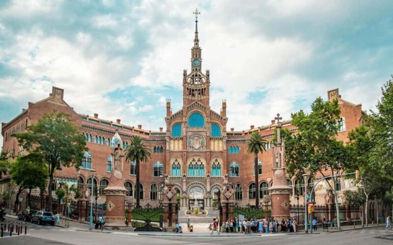 Barcelona Beyond Gaudí: Modernism, Rooftops, and Hidden Gems - An In-Depth Look at the Tour Experience