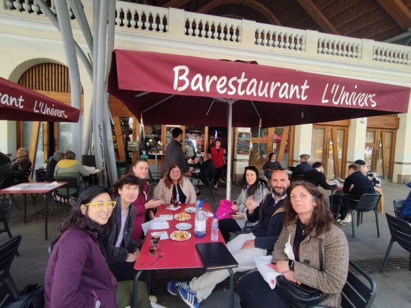 Barcelona: Boqueria Market & Barrio Gotico Street Food Tour - The Experience and Group Dynamics