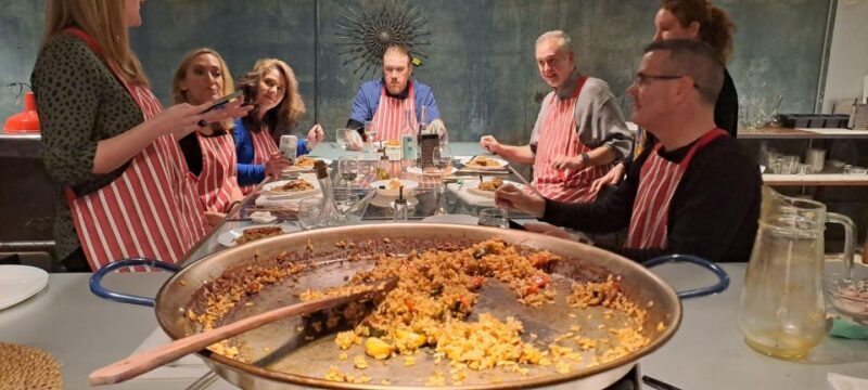 Barcelona: Catalan Paella Cooking Class - Key Points