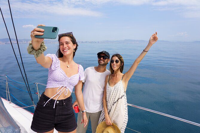 Barcelona Catamaran Cruise with Tapa & Drink Included - Who Is This Tour Best For?