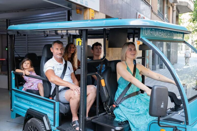 Barcelona: City Highlights Private Tuk-Tuk Tour - Key Points