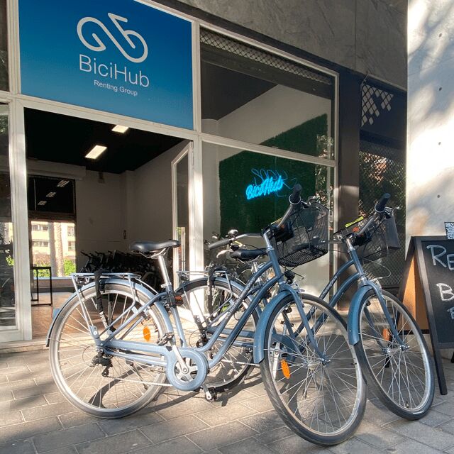 Barcelona: Customized Bike Tour of Cultural Highlights - Why Choose This Bike Tour?